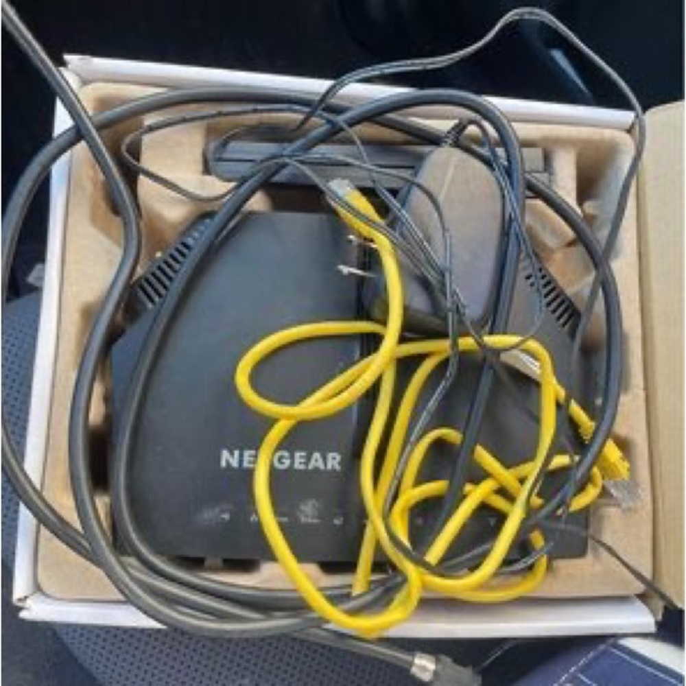 NETGEAR 1200 AC Wifi Cable Modem Router